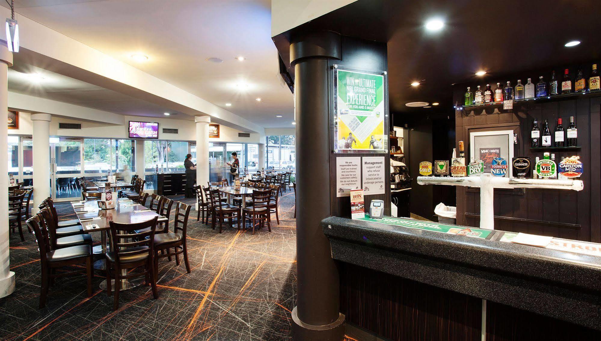 Vale Hotel Townsville Exterior photo