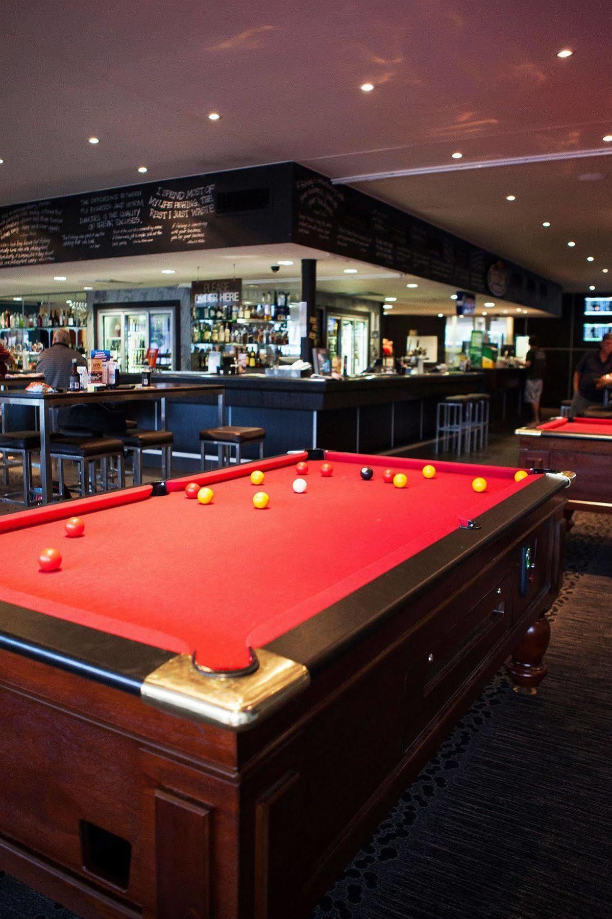 Vale Hotel Townsville Exterior photo