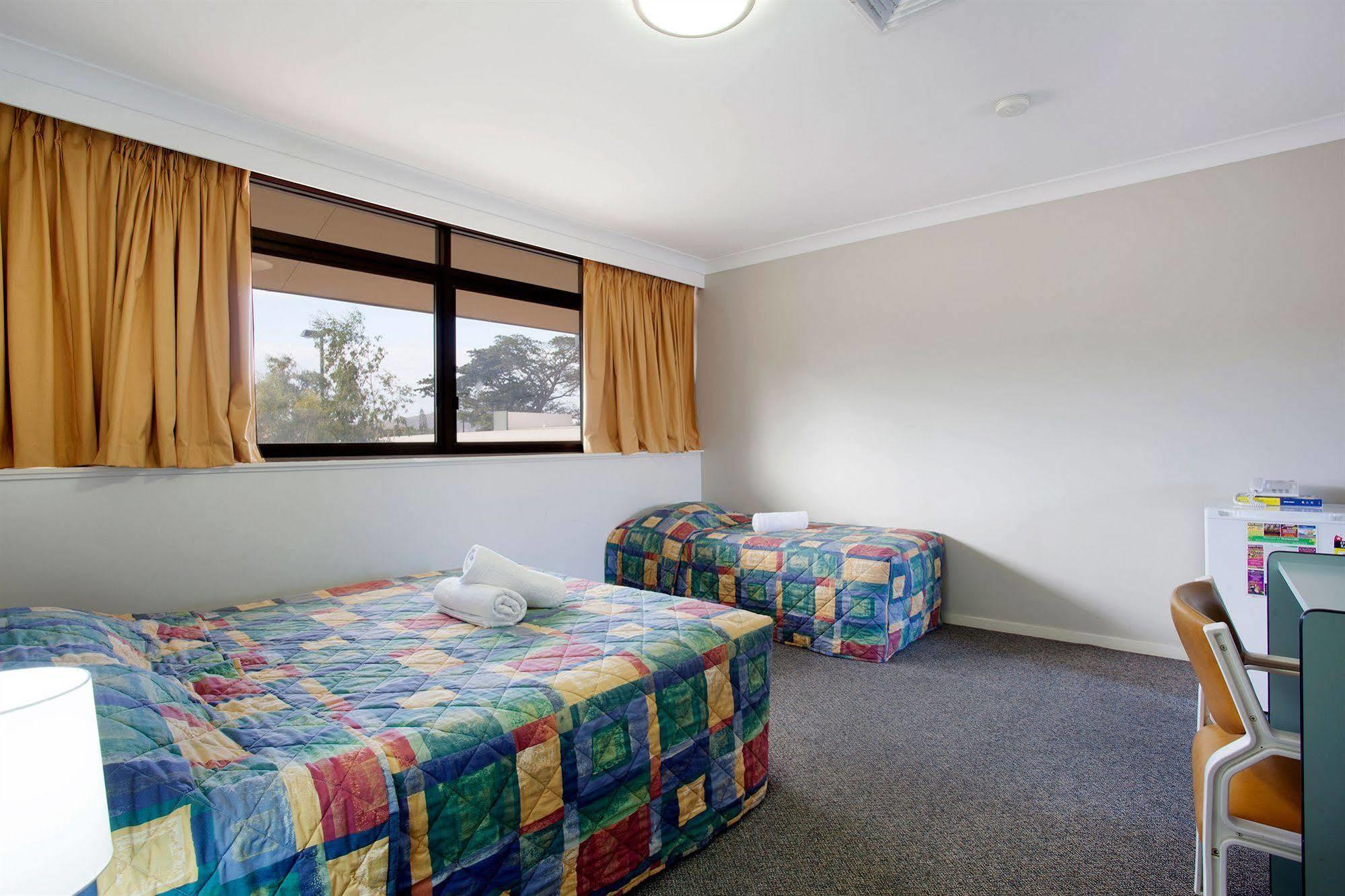 Vale Hotel Townsville Exterior photo