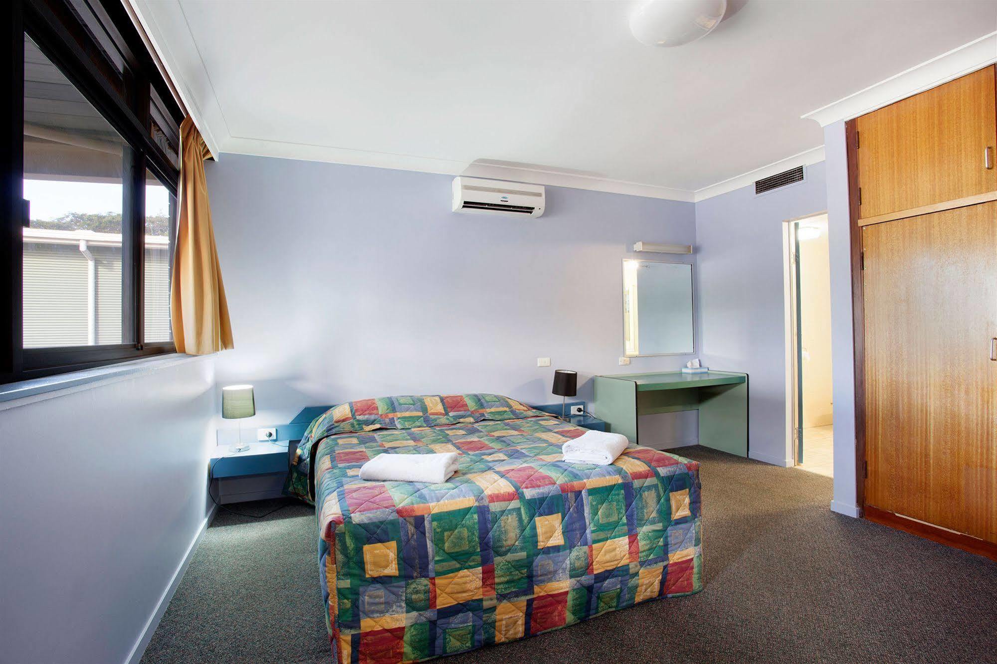 Vale Hotel Townsville Exterior photo