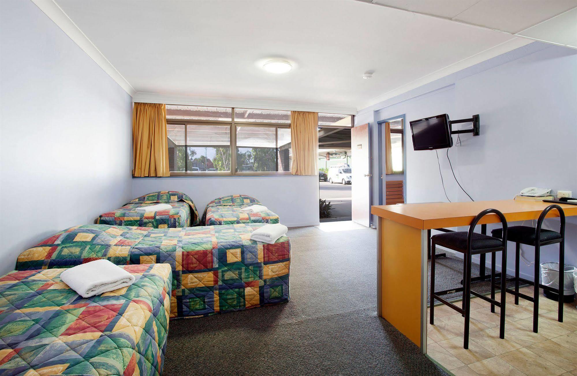 Vale Hotel Townsville Exterior photo